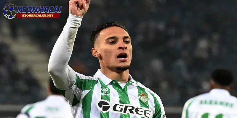 Antony được Atletico Madrid chú ý khi đã thể hiện tốt trong màu áo Betis Antony được Atletico Madrid chú ý khi đã thể hiện tốt trong màu áo Betis